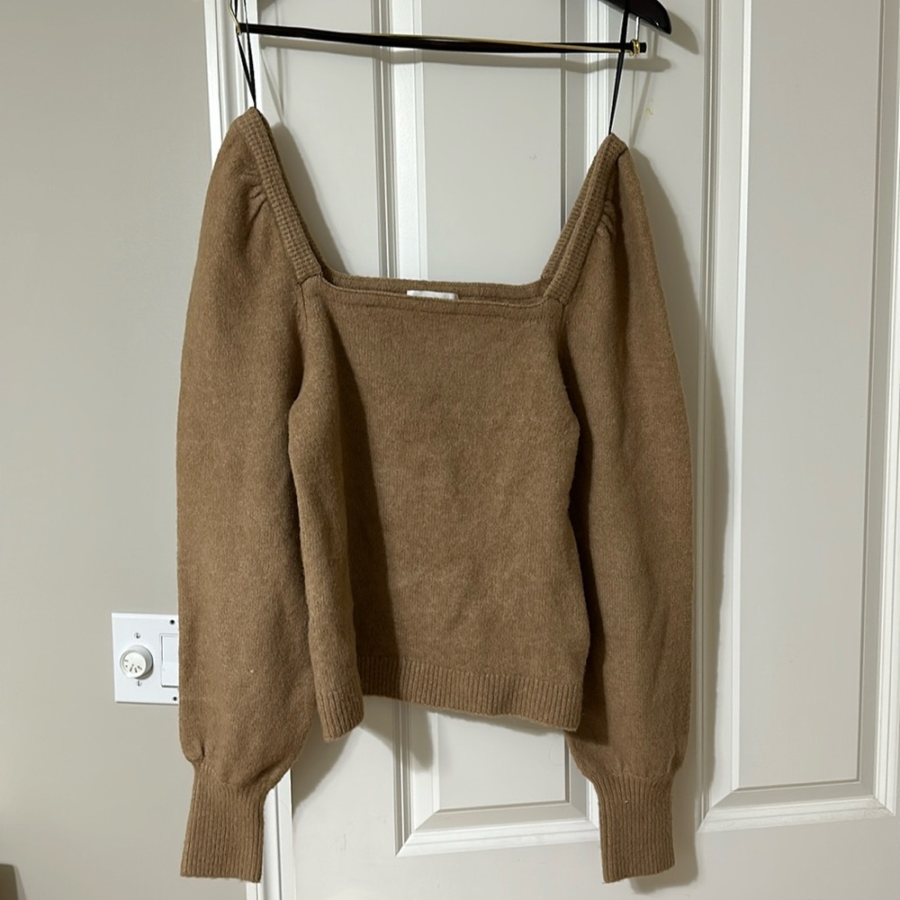 H&M tan sweater